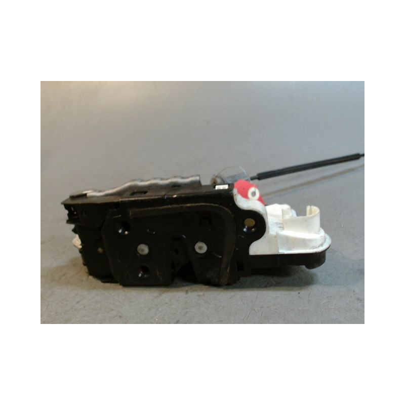 SYSTEME CONDAMNATION AVANT GAUCHE VOLKSWAGEN GOLF 6 DIESEL