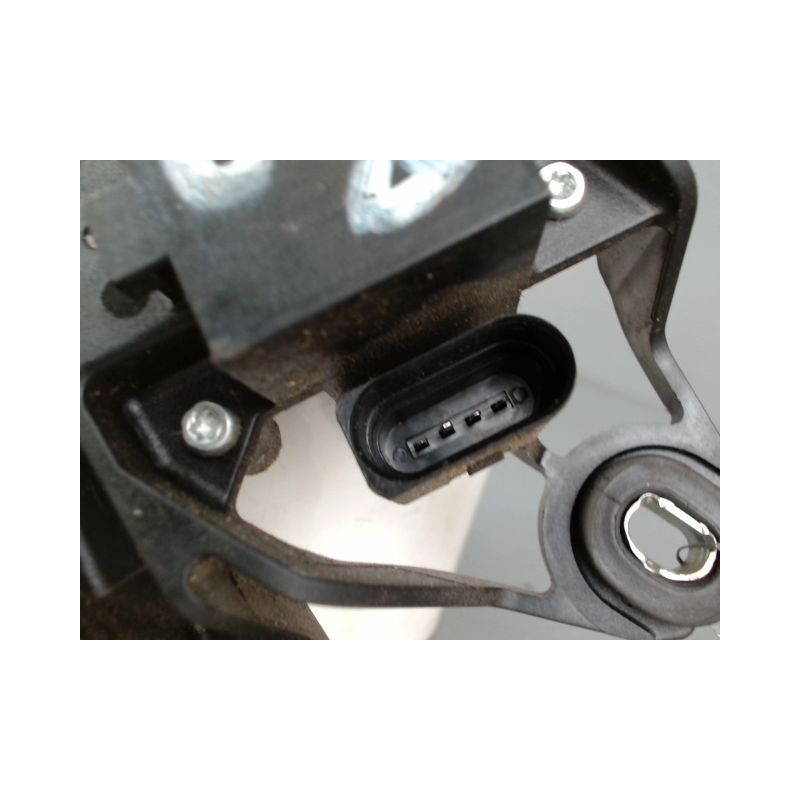 MOTEUR ESSUIE-GLACE ARRIERE VOLKSWAGEN GOLF 6 DIESEL