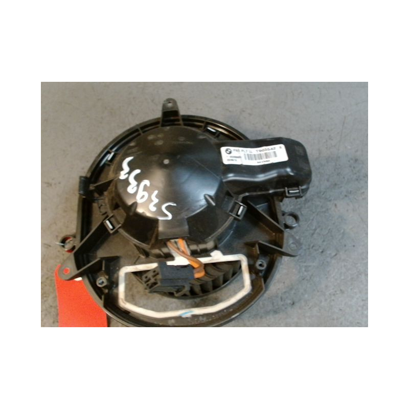 MOTEUR VENTILATEUR CHAUFFAGE B.M.W. SERIE 1