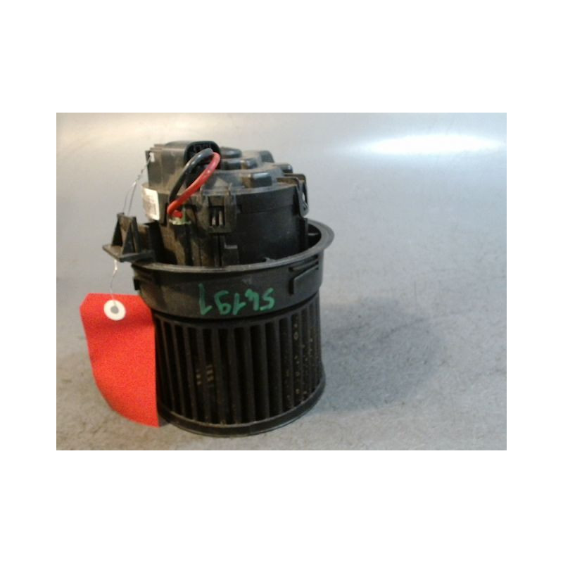 MOTEUR VENTILATEUR CHAUFFAGE PEUGEOT 208