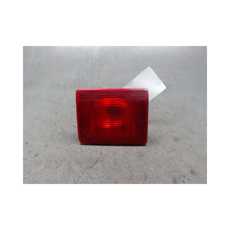 FEU BROUILLARD ARRIERE DROIT PEUGEOT 407 SW