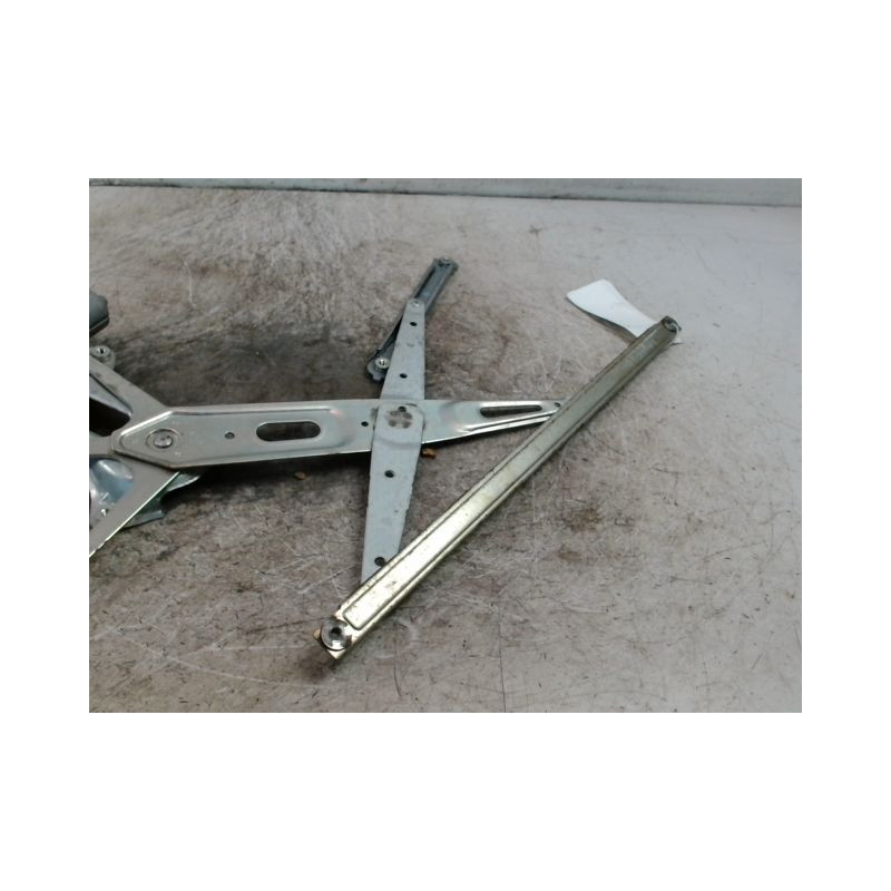 MECANISME+MOTEUR LEVE-GLACE AVANT GAUCHE TOYOTA RAV4 2003-