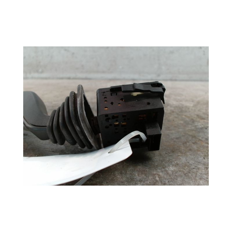 COMMANDE ESSUIE GLACE OPEL MERIVA 2003-2005