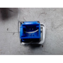 BOUTON DE WARNING PEUGEOT 208 PHASE 1 1.6 HDI - 8V TURBO