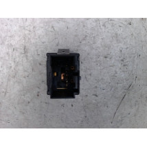BOUTON DE WARNING VOLKSWAGEN POLO 4 PHASE 2 ESSENCE