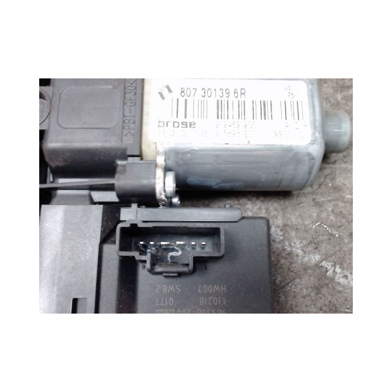 MODULE DE LEVE-GLACE AVD NISSAN MICRA 3 PHASE 2 DIESEL