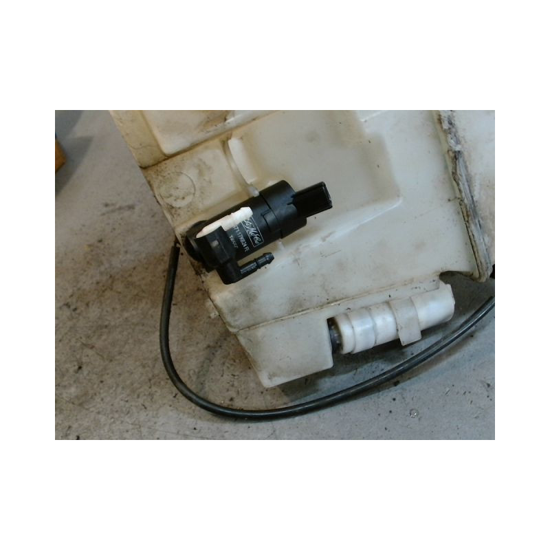 RESERVOIR LAVE-GLACE AVANT VOLVO XC 90 1 PHASE 1  DIESEL