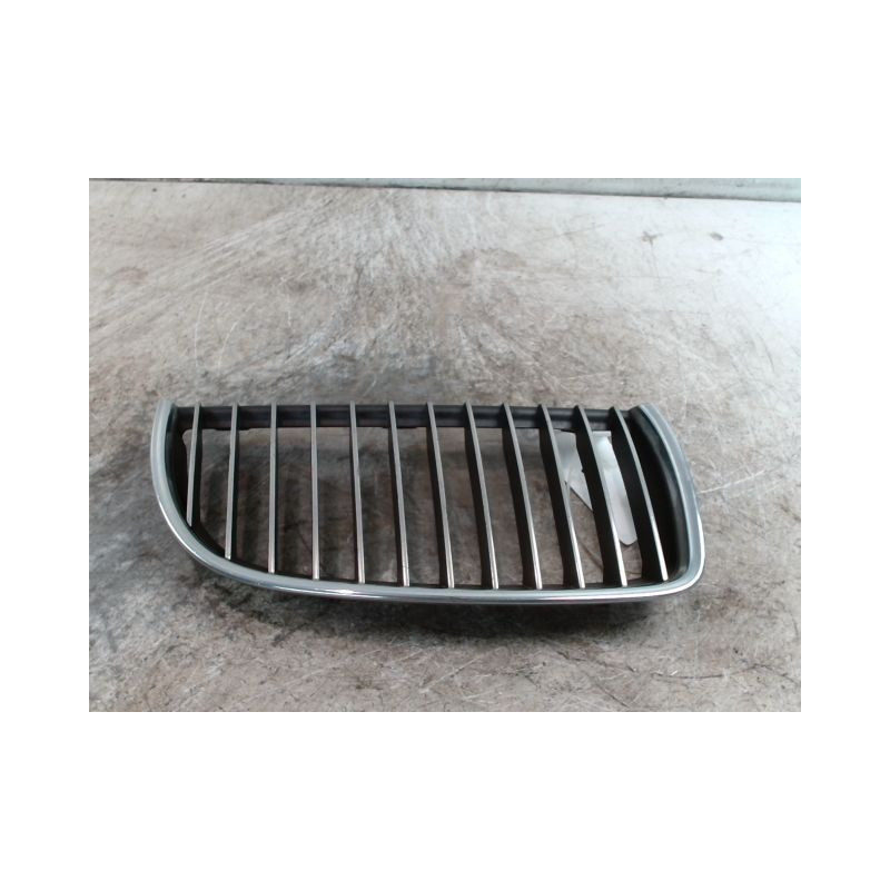 GRILLE CALANDRE DROIT BMW SERIE 3 TOURING (E91)