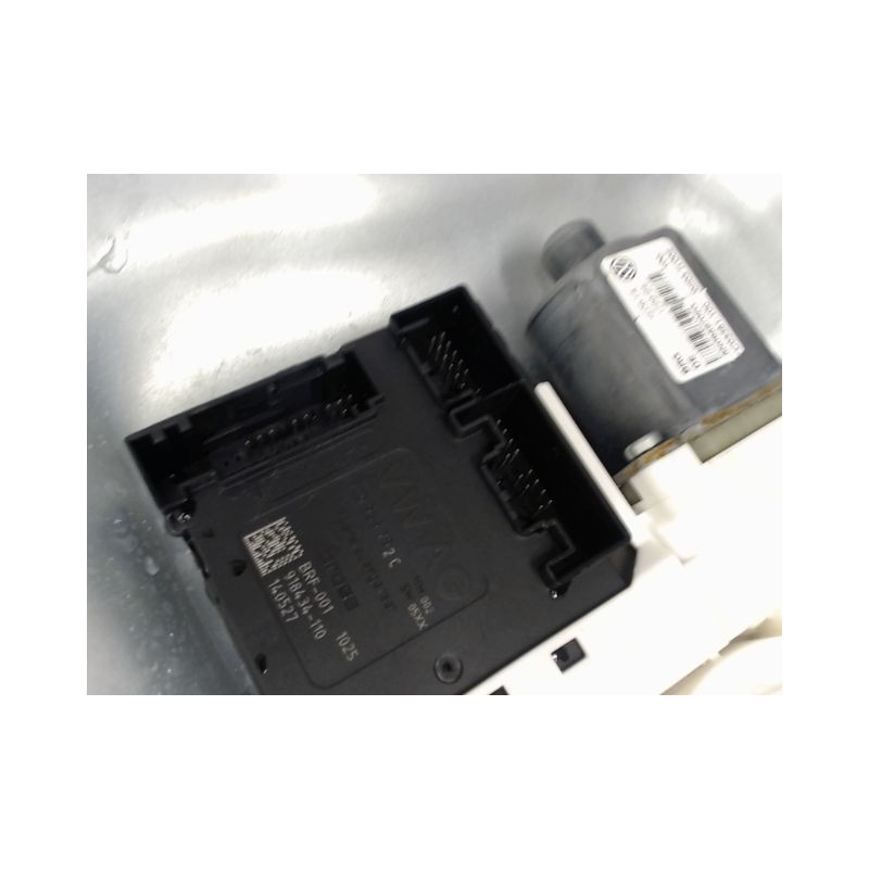 MECANISME+MOTEUR LEVE-GLACE AVANT DROIT VOLKSWAGEN TIGUAN