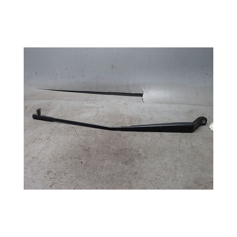 BRAS ESSUIE-GLACE AVANT GAUCHE PEUGEOT 407 PHASE 1 GASOIL
