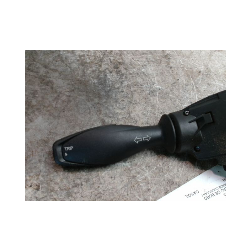 COMMANDE CLIGNOTANT FORD FIESTA 2010-