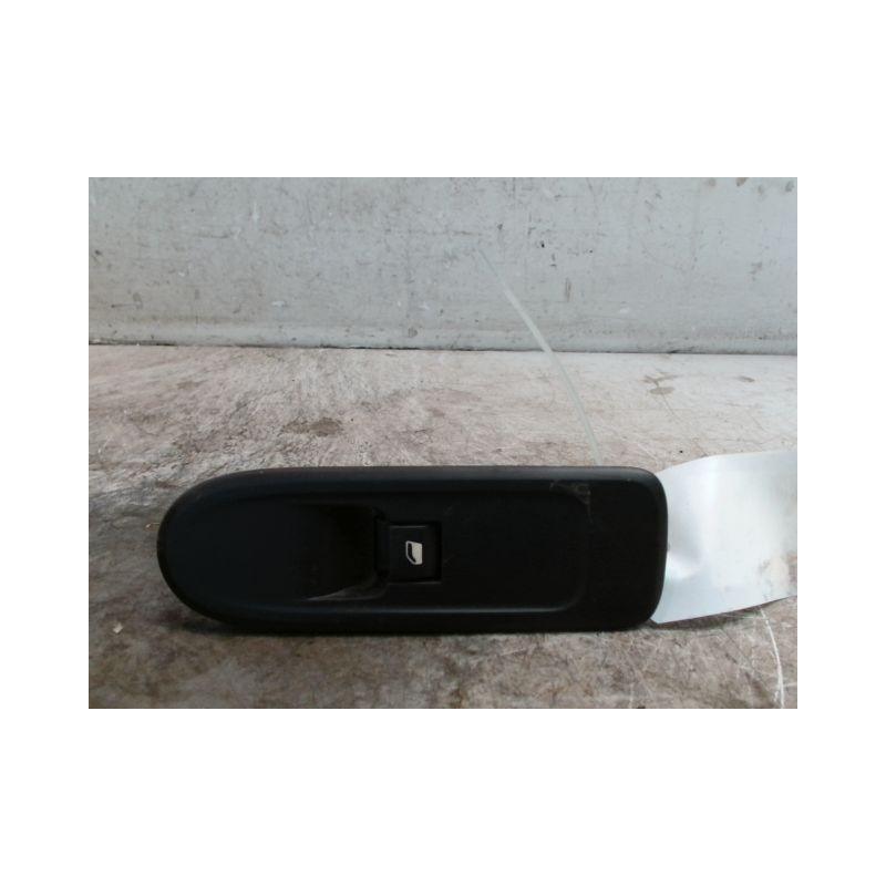 COMMANDE LEVE-GLACE PORTE AVD CITROEN C3 2009-