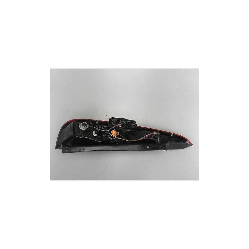 FEU ARRIERE DROIT FORD FIESTA 05-2008