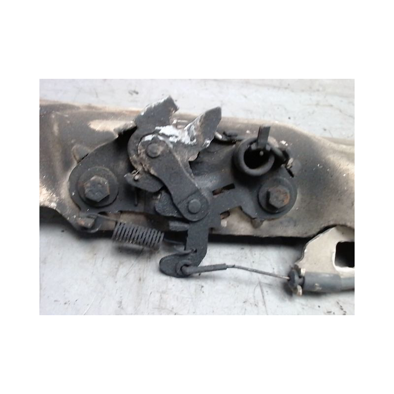 TRAVERSE SUPERIEURE ARMATURE AVANT PEUGEOT 406 COUPE 2.2 HDI - 16V TURBO