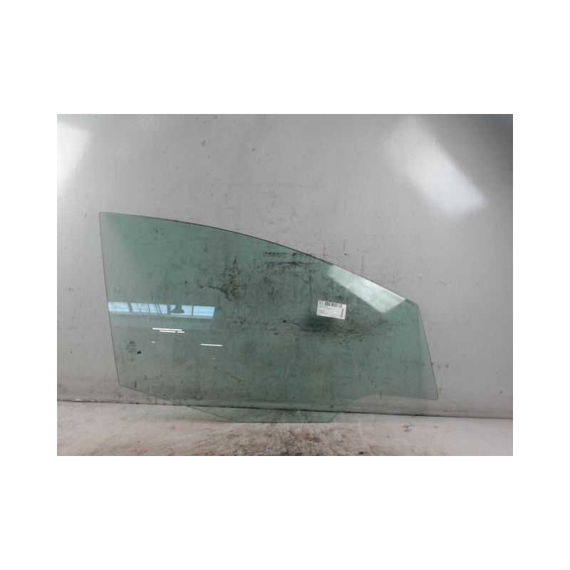 GLACE PORTE AVD FORD FIESTA 2010-
