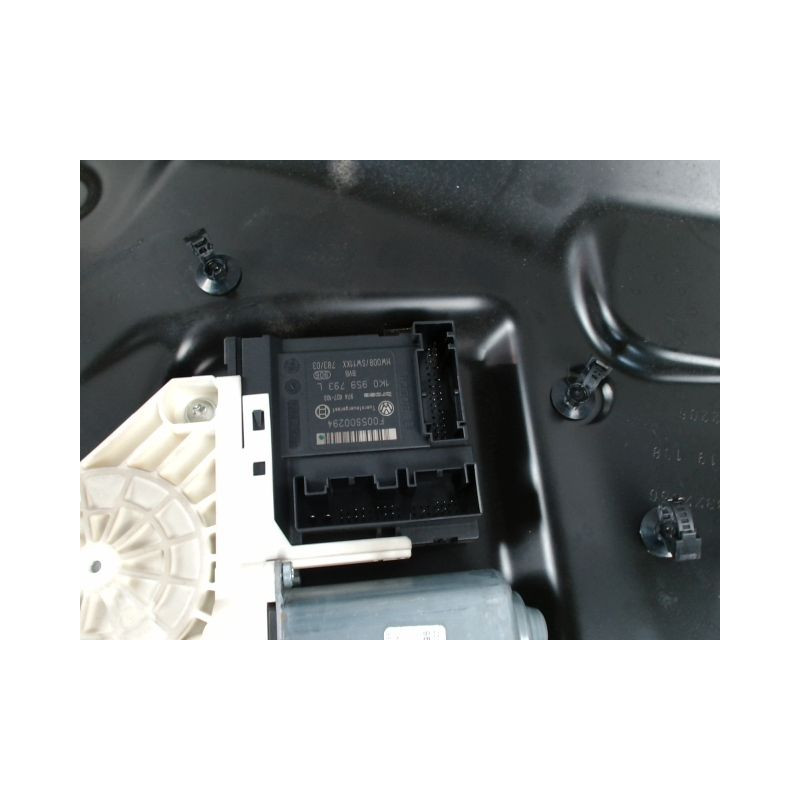 MECANISME+MOTEUR LEVE-GLACE AVANT GAUCHE VOLKSWAGEN PASSAT