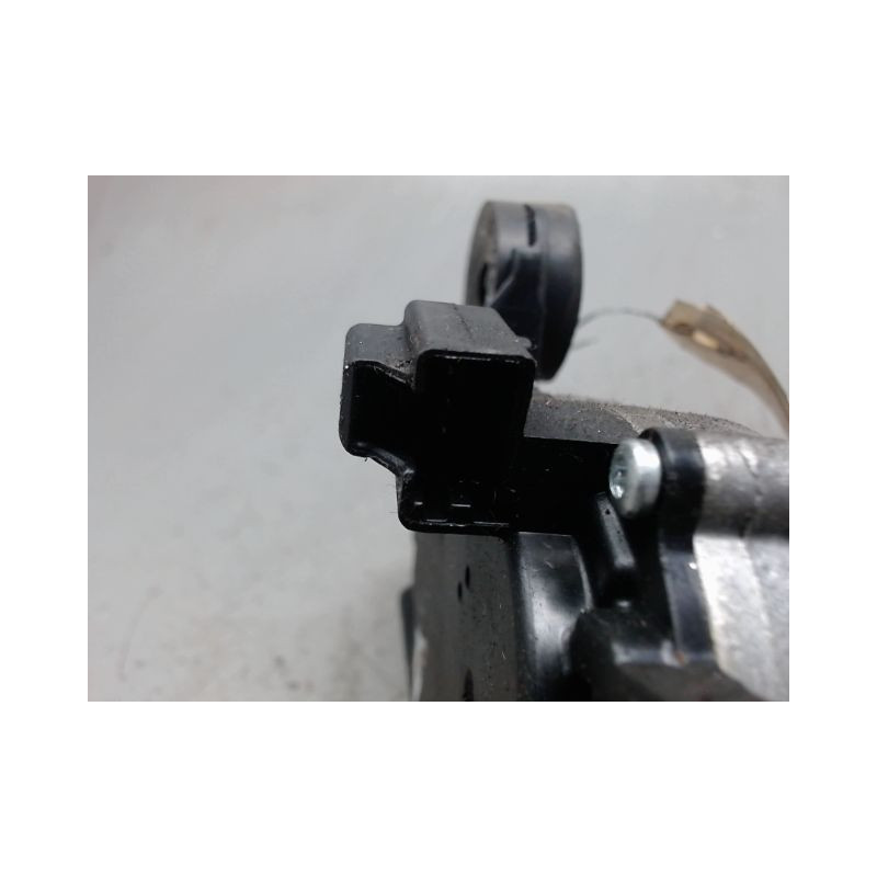 MOTEUR ESSUIE-GLACE ARRIERE FORD MONDEO 2 ESSENCE