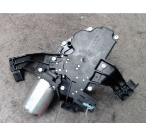 MOTEUR ESSUIE-GLACE AR