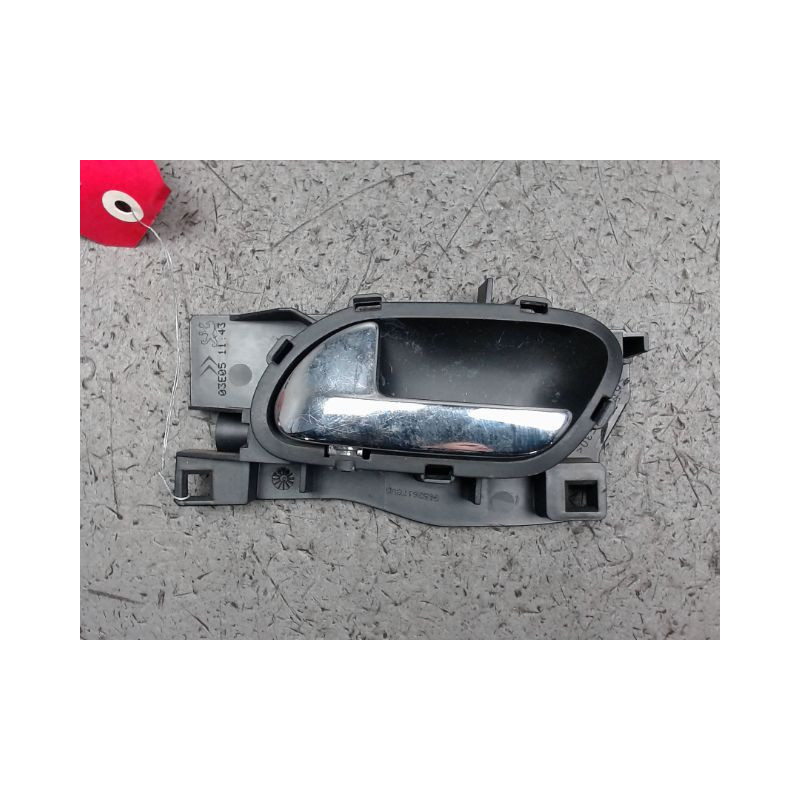 POIGNEE INTERIEURE PORTE AVANT GAUCHE PEUGEOT 407 PHASE 1 DIESEL