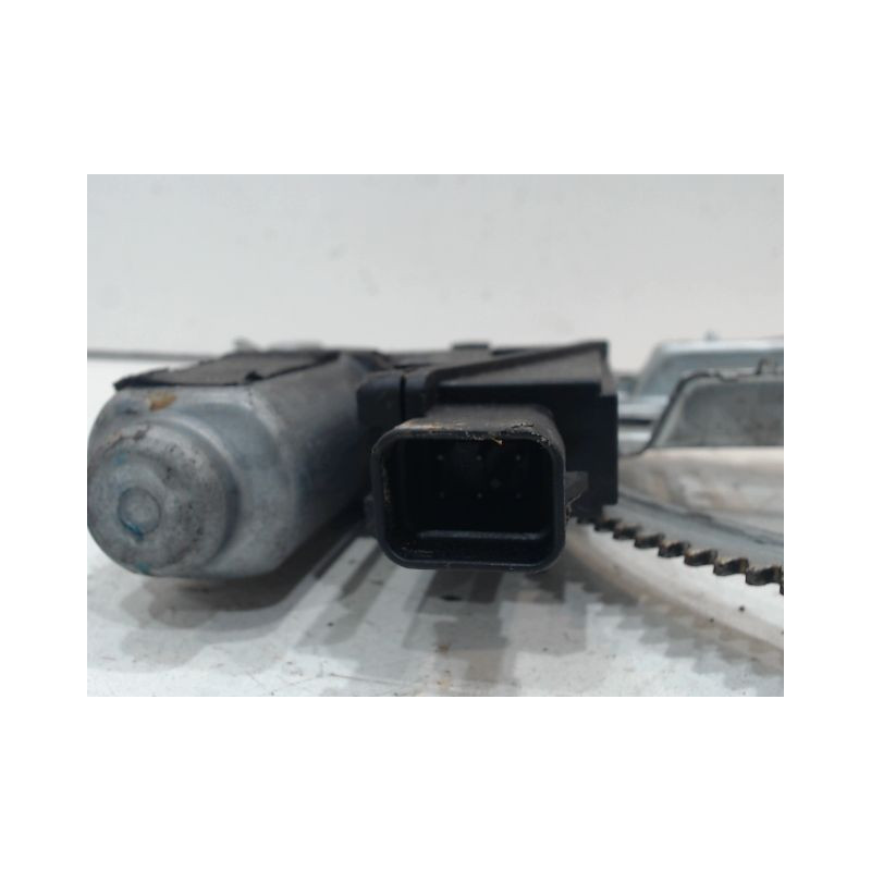 MECANISME+MOTEUR LEVE-GLACE AVANT DROIT OPEL CORSA