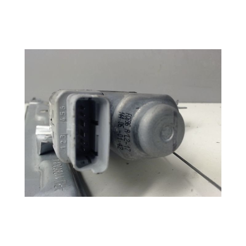 MECANISME+MOTEUR LEVE-GLACE AVANT GAUCHE PEUGEOT 207