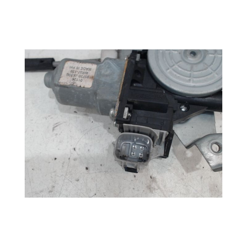 MECANISME+MOTEUR LEVE-GLACE AVANT DROIT NISSAN JUKE