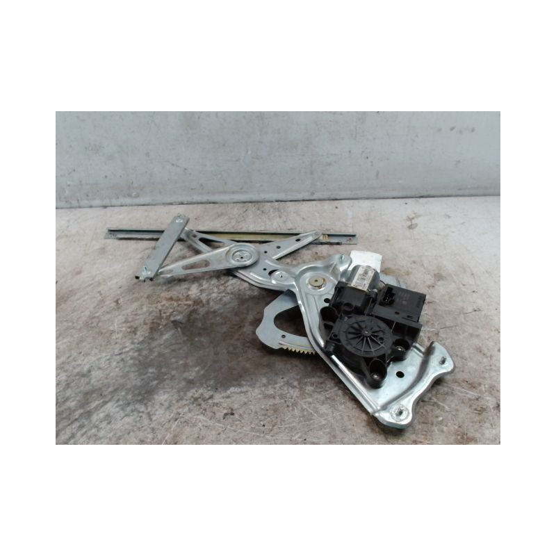 MECANISME+MOTEUR LEVE-GLACE ARRIERE DROIT RENAULT SCENIC III 2009-