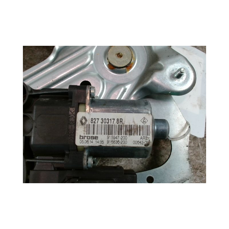MECANISME+MOTEUR LEVE-GLACE ARRIERE DROIT RENAULT SCENIC III 2009-