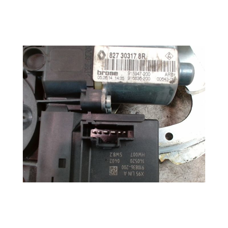 MECANISME+MOTEUR LEVE-GLACE ARRIERE DROIT RENAULT SCENIC III 2009-