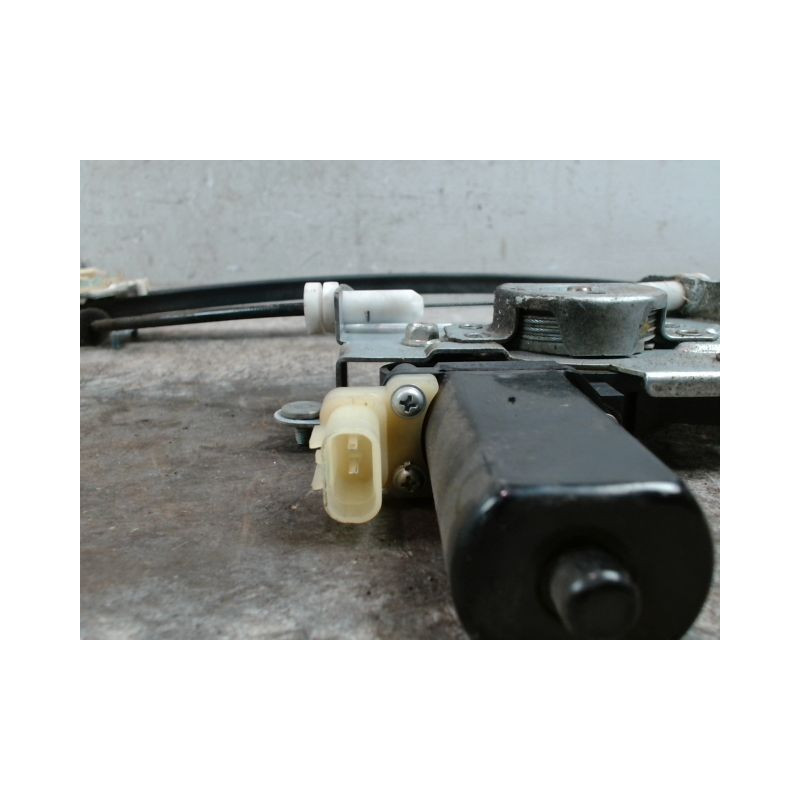 MECANISME+MOTEUR LEVE-GLACE AVANT GAUCHE KIA PICANTO