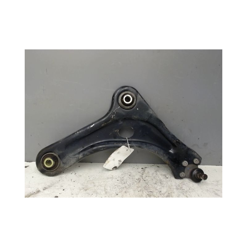 TRIANGLE INFERIEUR AVANT DROIT CITROEN DS3