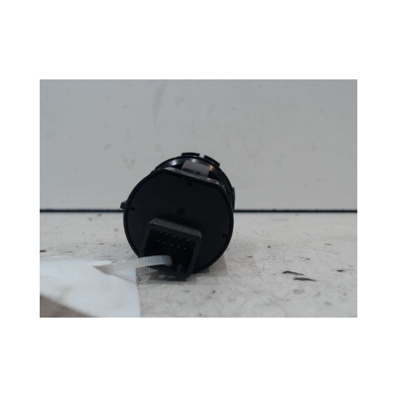 BOUTON DE DEMARRAGE SUZUKI SWIFT
