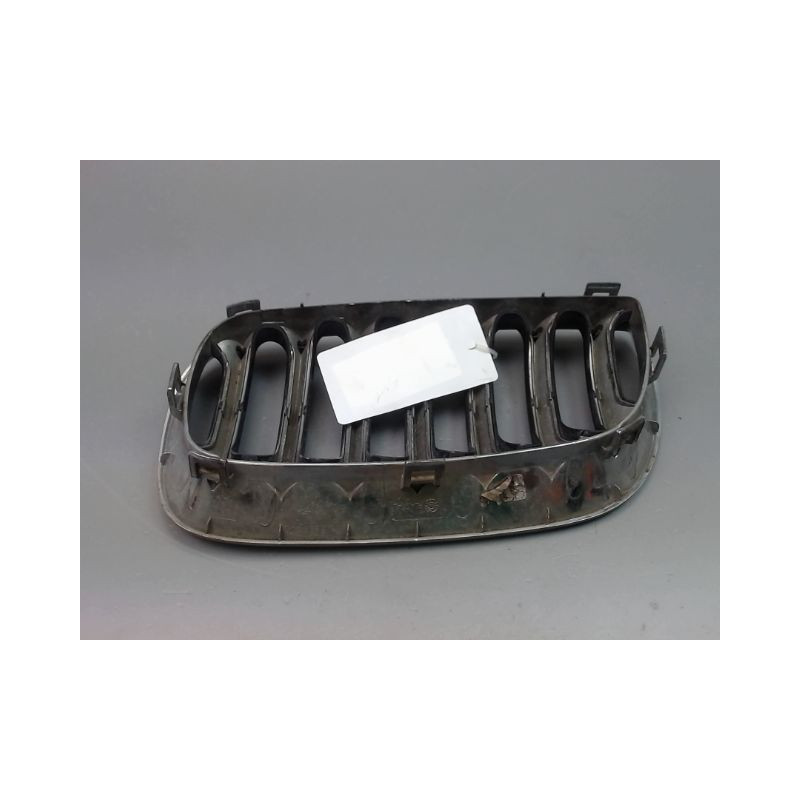 GRILLE CALANDRE DROIT BMW X3 BREAK I Phase 1 (E83) 2004-2006
