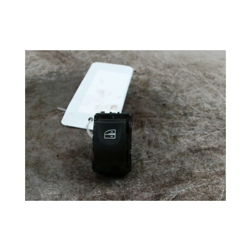 COMMANDE LEVE-GLACE PORTE ARD RENAULT SCENIC III 2009-