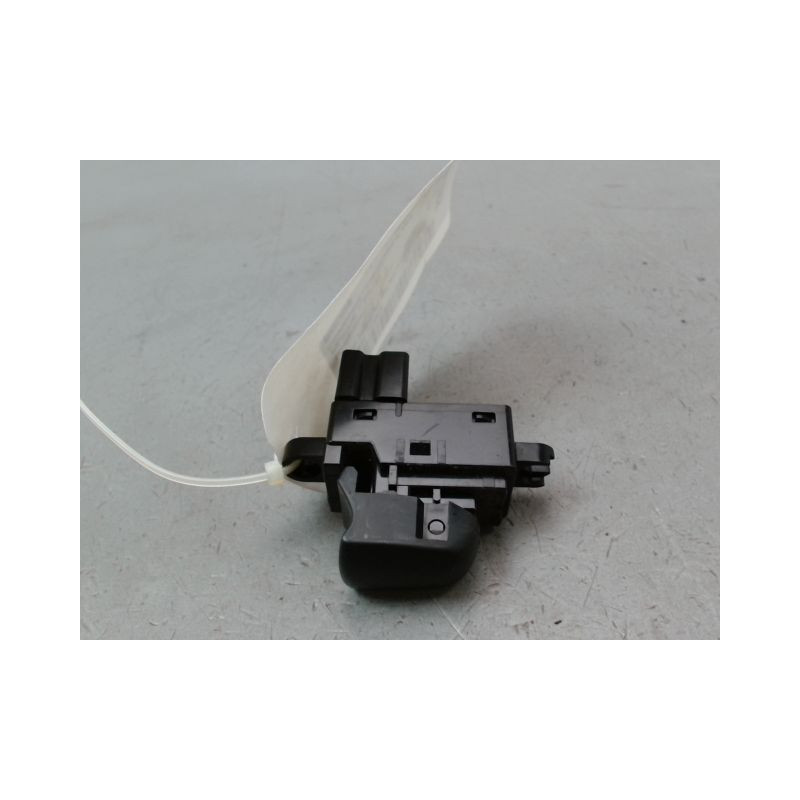 COMMANDE LEVE-GLACE PORTE ARG NISSAN JUKE Phase 1 2010-...