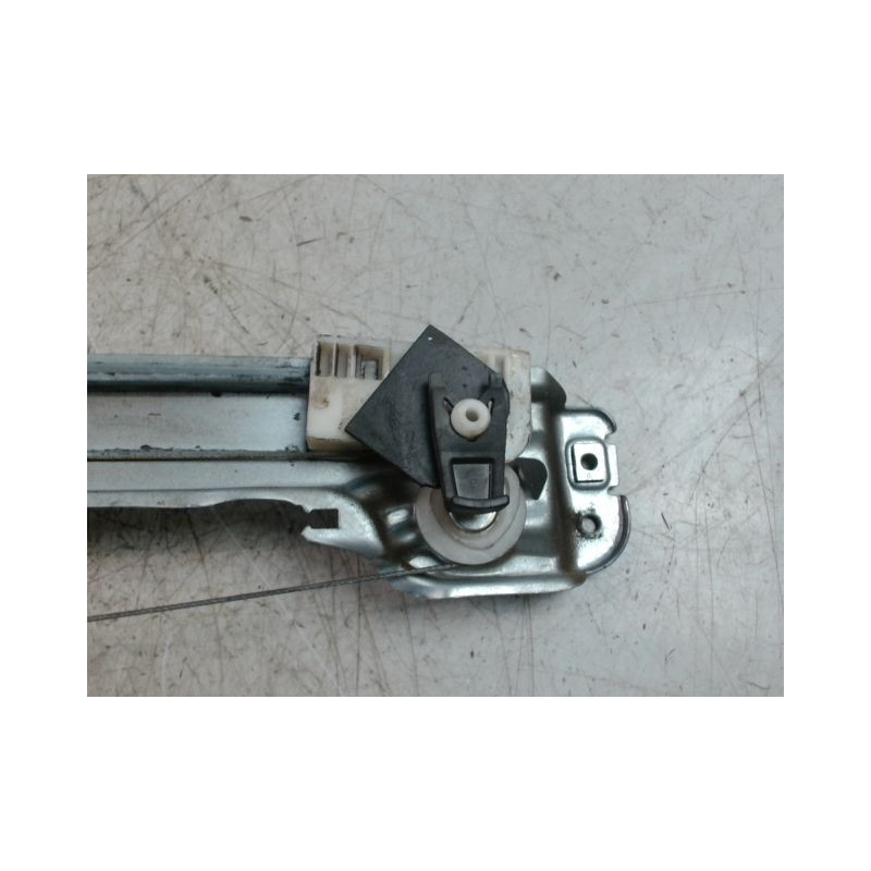 MECANISME+MOTEUR LEVE-GLACE ARRIERE DROIT RENAULT CLIO III 2010-