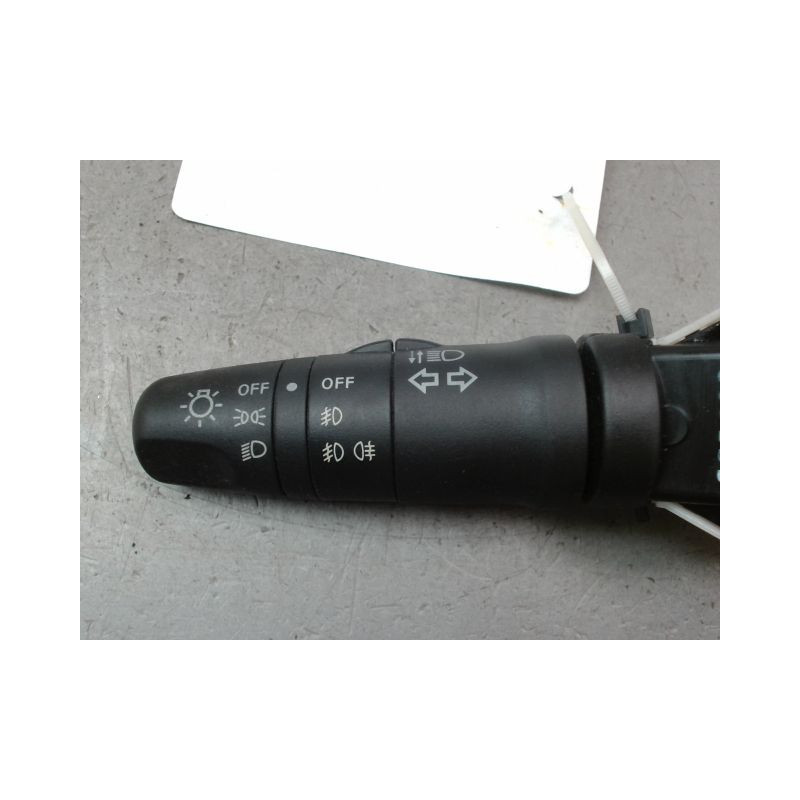 COMMANDE ECLAIRAGE NISSAN MICRA III Phase 3 2007-2010