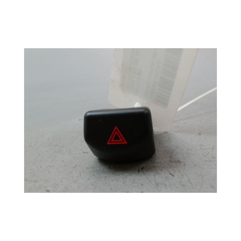 BOUTON DE WARNING NISSAN MICRA III Phase 3 2007-2010