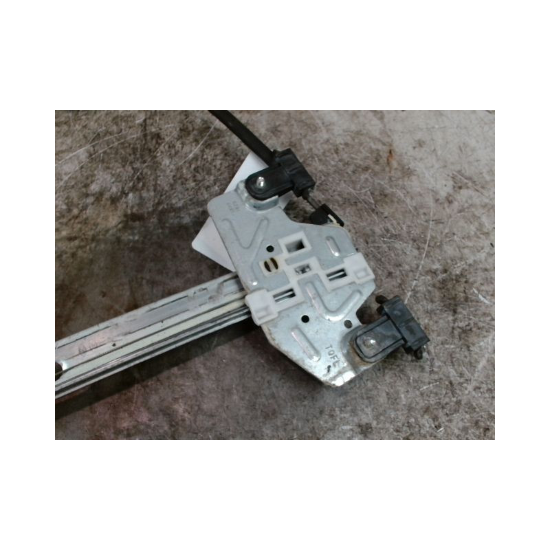 MECANISME+MOTEUR LEVE-GLACE AVANT GAUCHE KIA RIO 2005-