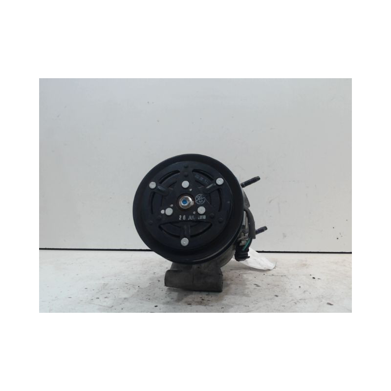 COMPRESSEUR AIR CONDITIONNE FORD KA+