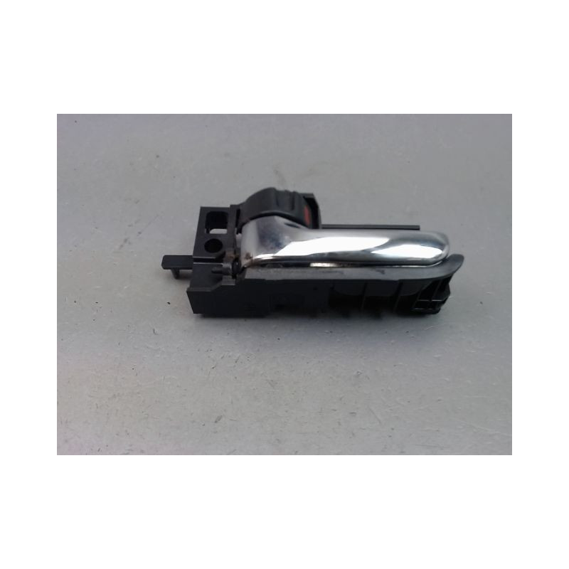 POIGNEE INTERIEURE PORTE AVANT GAUCHE TOYOTA COROLLA X Phase 2 2004-2007