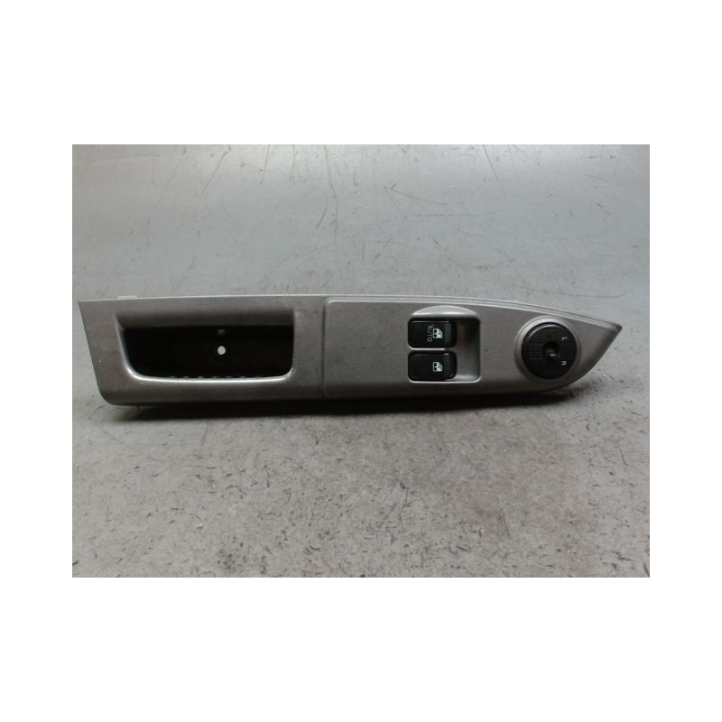 COMMANDE LEVE-GLACE PORTE AVG HYUNDAI GETZ 02-05
