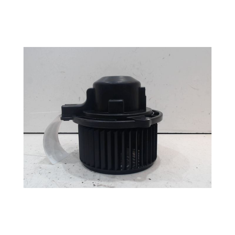 MOTEUR CHAUFFAGE KIA CARENS