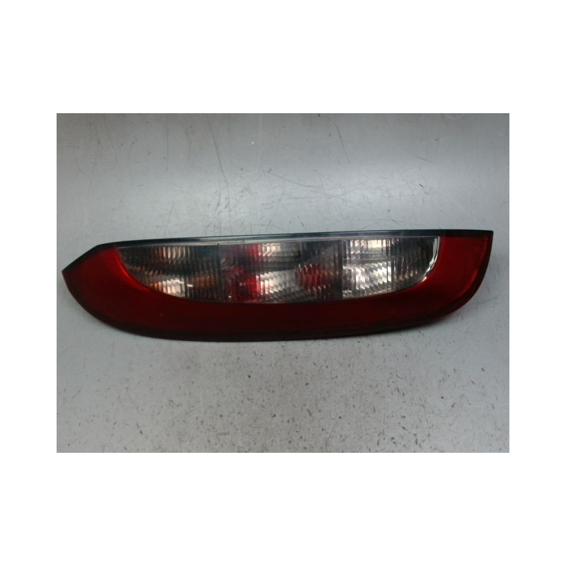 FEU ARRIERE GAUCHE  OPEL CORSA 2000-8.2003