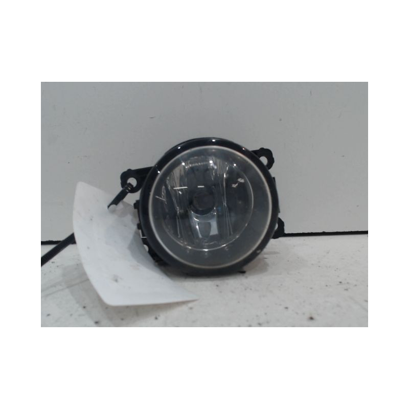 PHARE ANTIBROUILLARD AVANT DROIT SUZUKI SWIFT