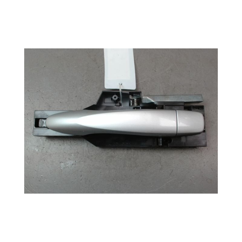 POIGNEE EXTERIEURE PORTE ARRIERE GAUCHE RENAULT KADJAR BREAK 2015-...