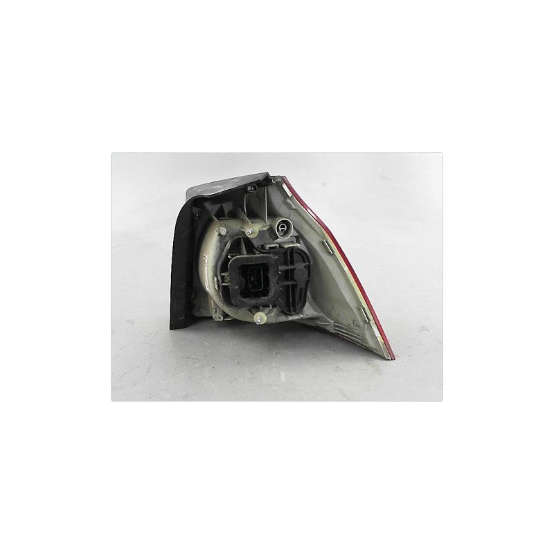 FEU ARRIERE GAUCHE  VOLKSWAGEN GOLF V 2003-2009