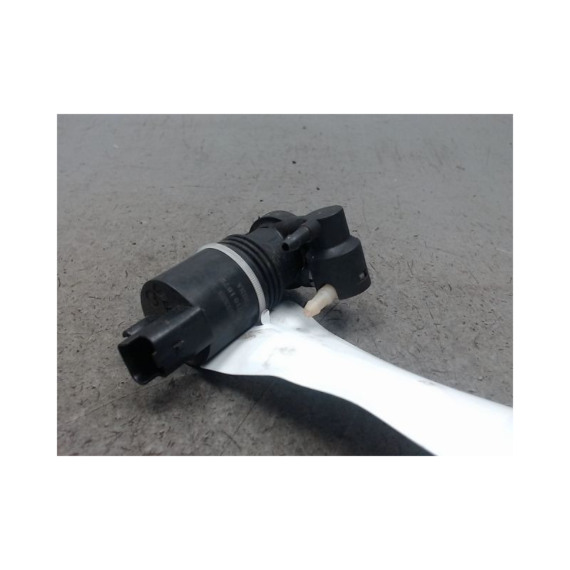 POMPE LAVE-GLACE AVANT NISSAN NOTE