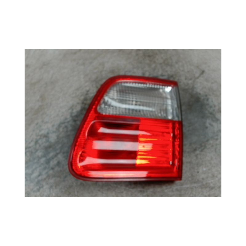 FEU ARRIERE INTERIEUR DROIT MERCEDES E300
