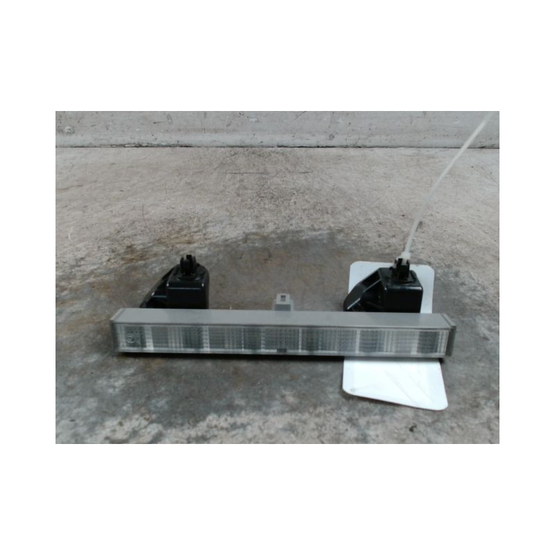 FEUX STOP SUPPLEMENTAIRE TOYOTA AURIS 2010-